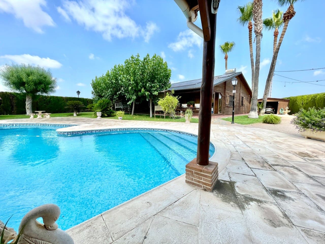 Chalet de 4 habitaciones en San Fulgencio en venta con piscina - 476.000 € (Ref: 9816068)