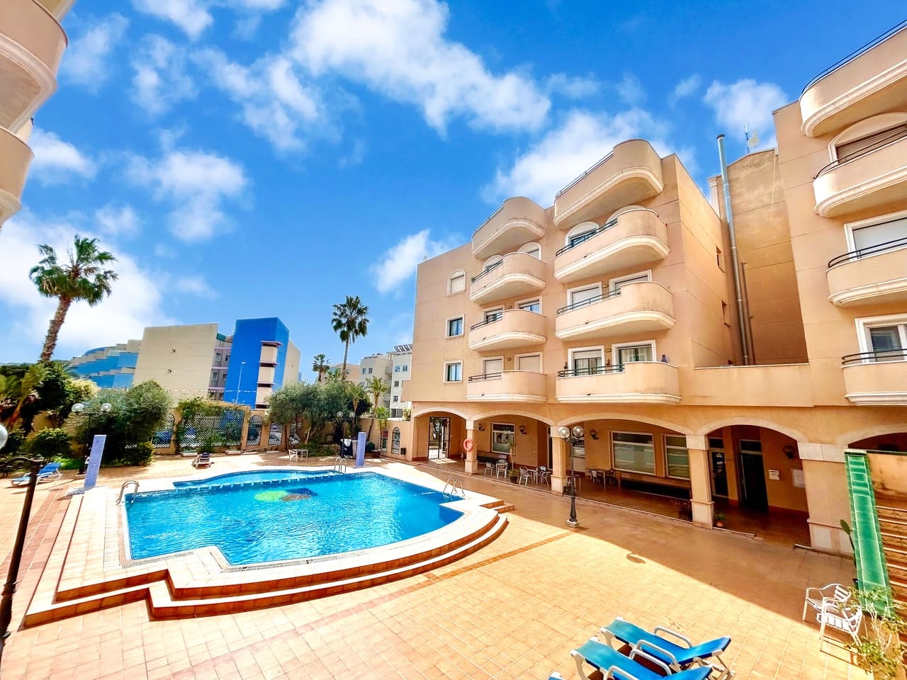 2 sovrum Lägenhet till salu i Cabo Roig med pool garage - 174 995 € (Ref: 9818694)