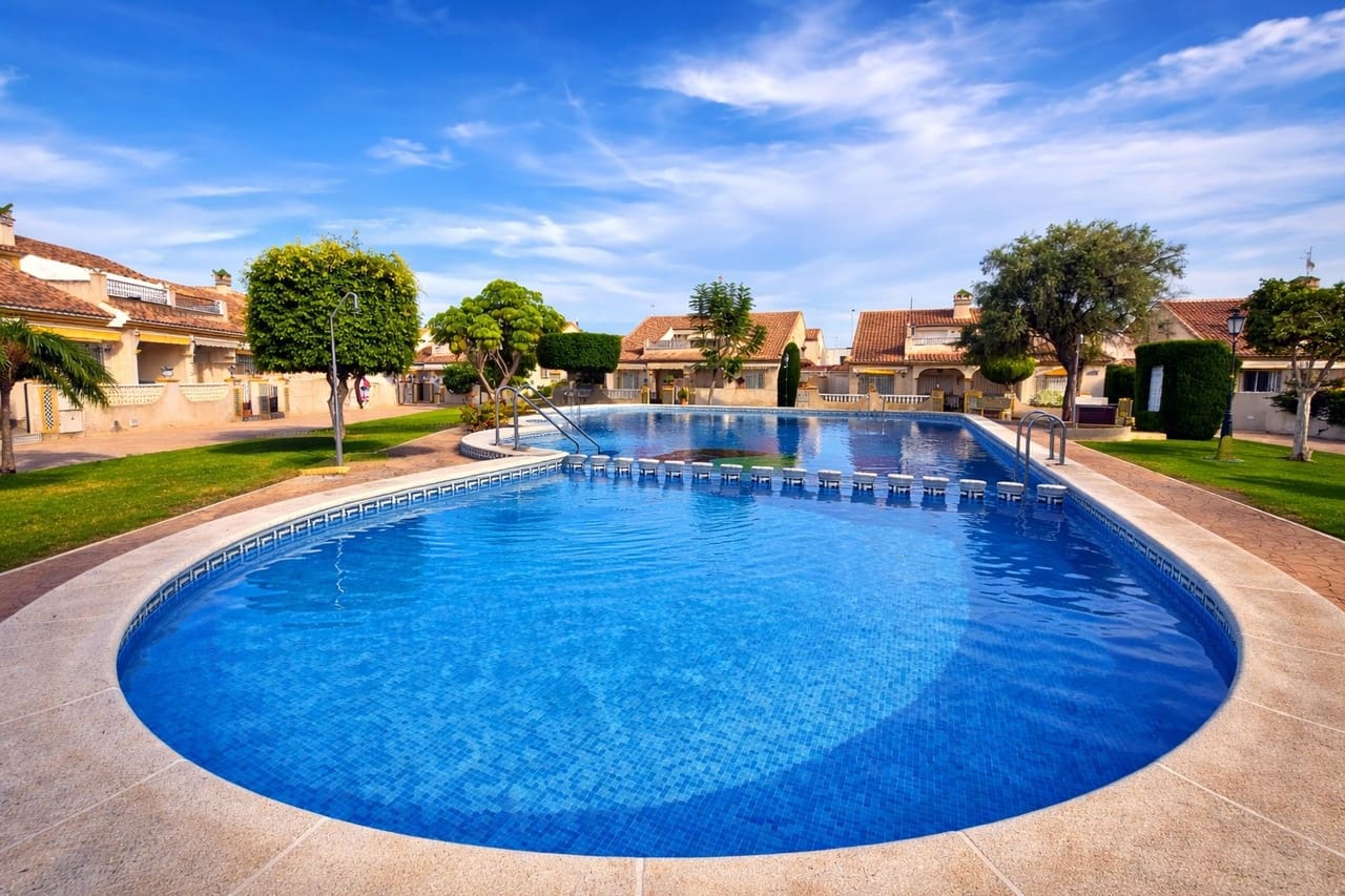 3 bedroom Villa for sale in La Zenia with pool - € 319,950 (Ref: 9819296)