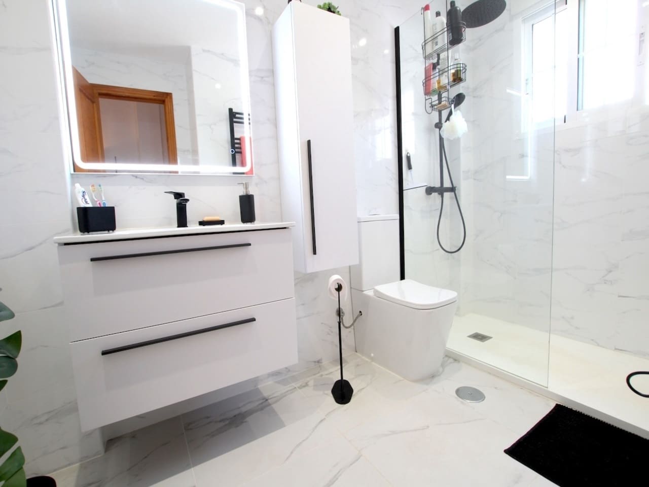 2 bedroom Townhouse for sale in Cabo Roig - € 235,000 (Ref: 9820221)