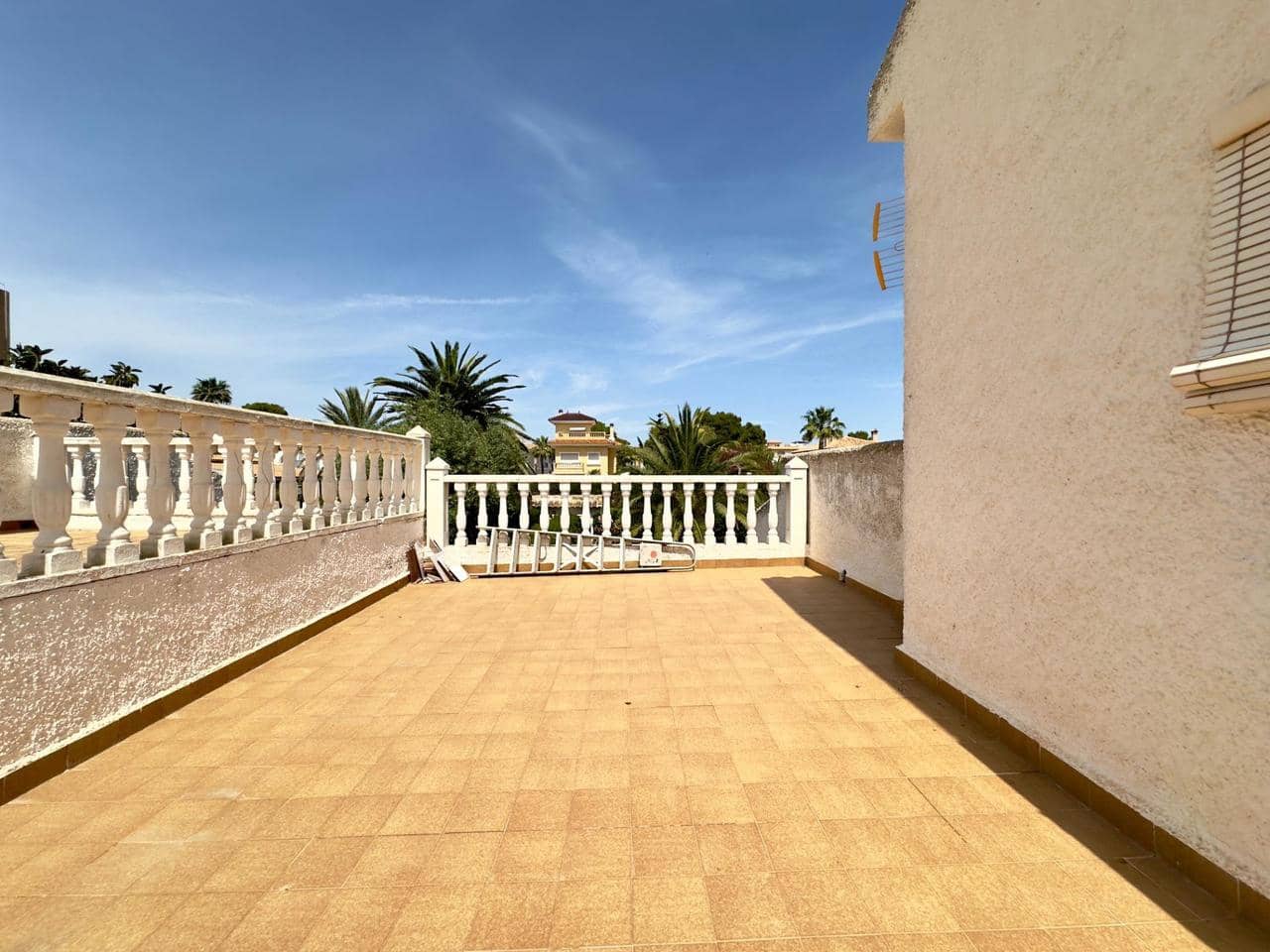 3 Zimmer Villa zu verkaufen in Orihuela Costa mit Pool Garage - 629.900 € (Ref: 9820434)