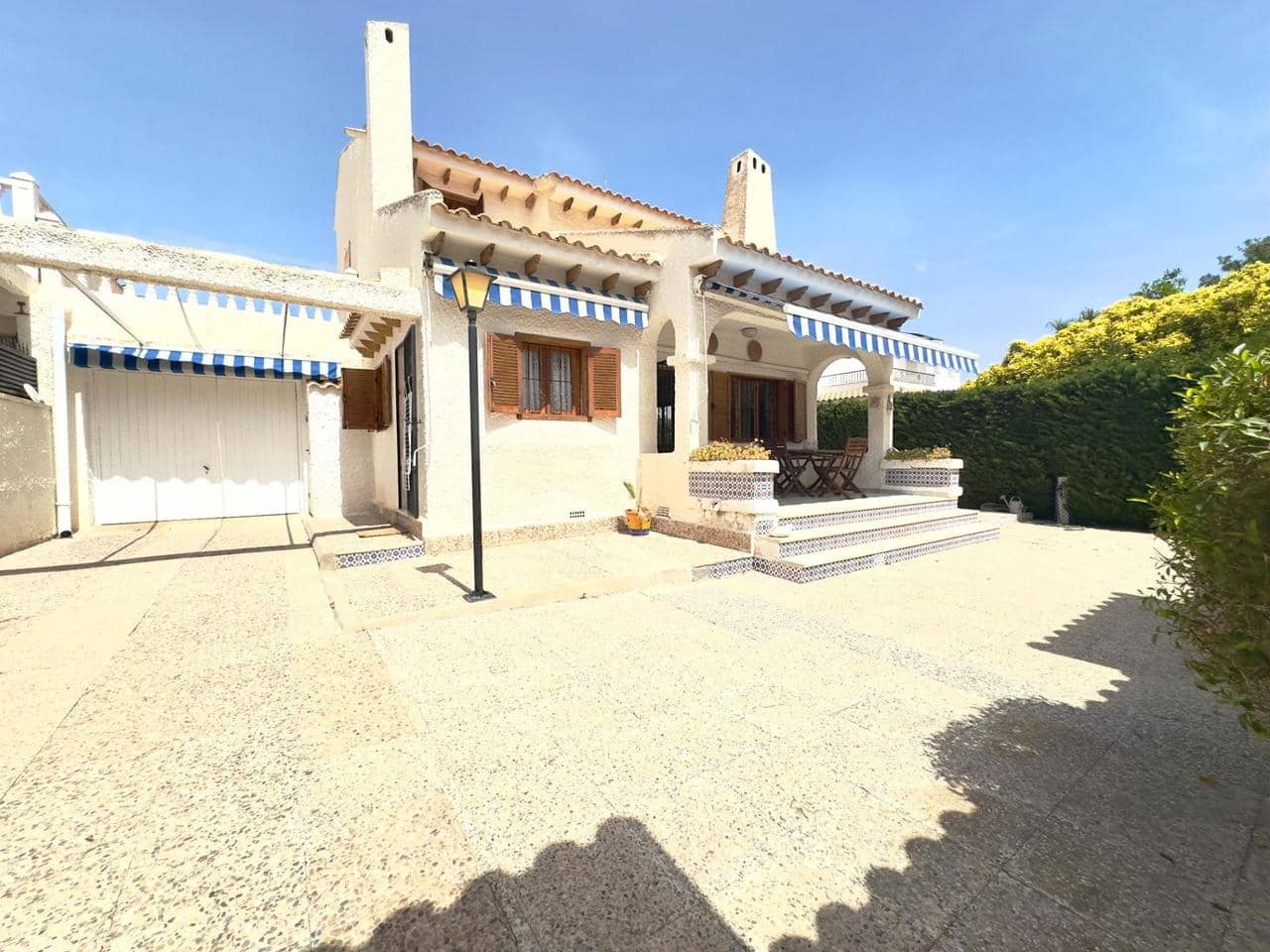 3 Zimmer Villa zu verkaufen in Orihuela Costa mit Pool Garage - 629.900 € (Ref: 9820434)