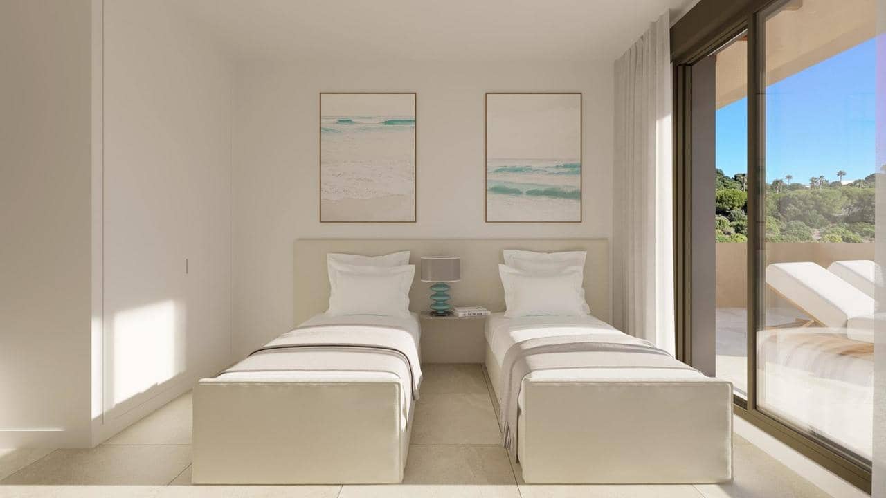 3 bedroom Apartment for sale in La Alcaidesa with pool - € 531,000 (Ref: 9823149)