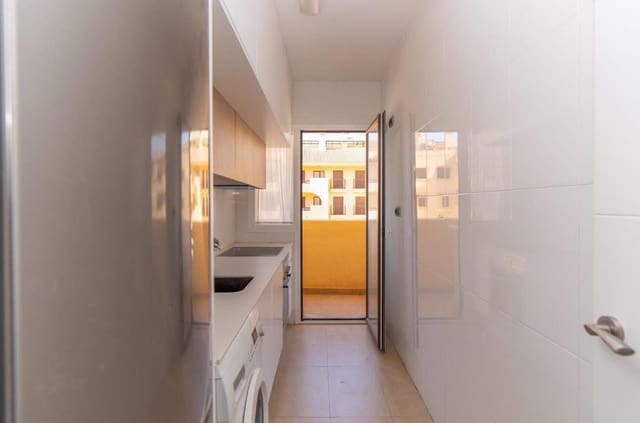 2 makuuhuone Huoneisto myytävänä paikassa Centro, Los Alcázares mukana uima-altaan - 143 000 € (Ref: 9823843)