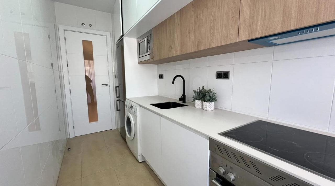 2 bedroom Apartment for sale in Los Alcazares with pool - € 143,000 (Ref: 9823843)