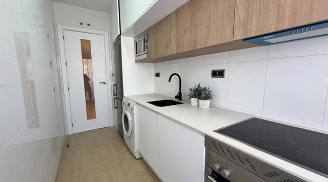 2 makuuhuone Huoneisto myytävänä paikassa Centro, Los Alcázares mukana uima-altaan - 143 000 € (Ref: 9823843)