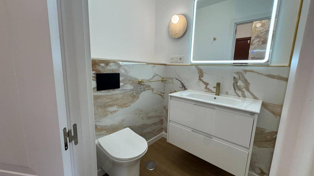 2 chambre Appartement à vendre à Torrevieja avec piscine - 235 000 € (Ref: 9825603)