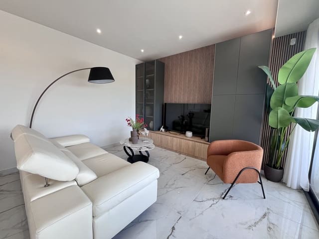 3 soverom Villa til salgs i Doña Pepa, Rojales med svømmebasseng - € 496 000 (Ref: 9827490)