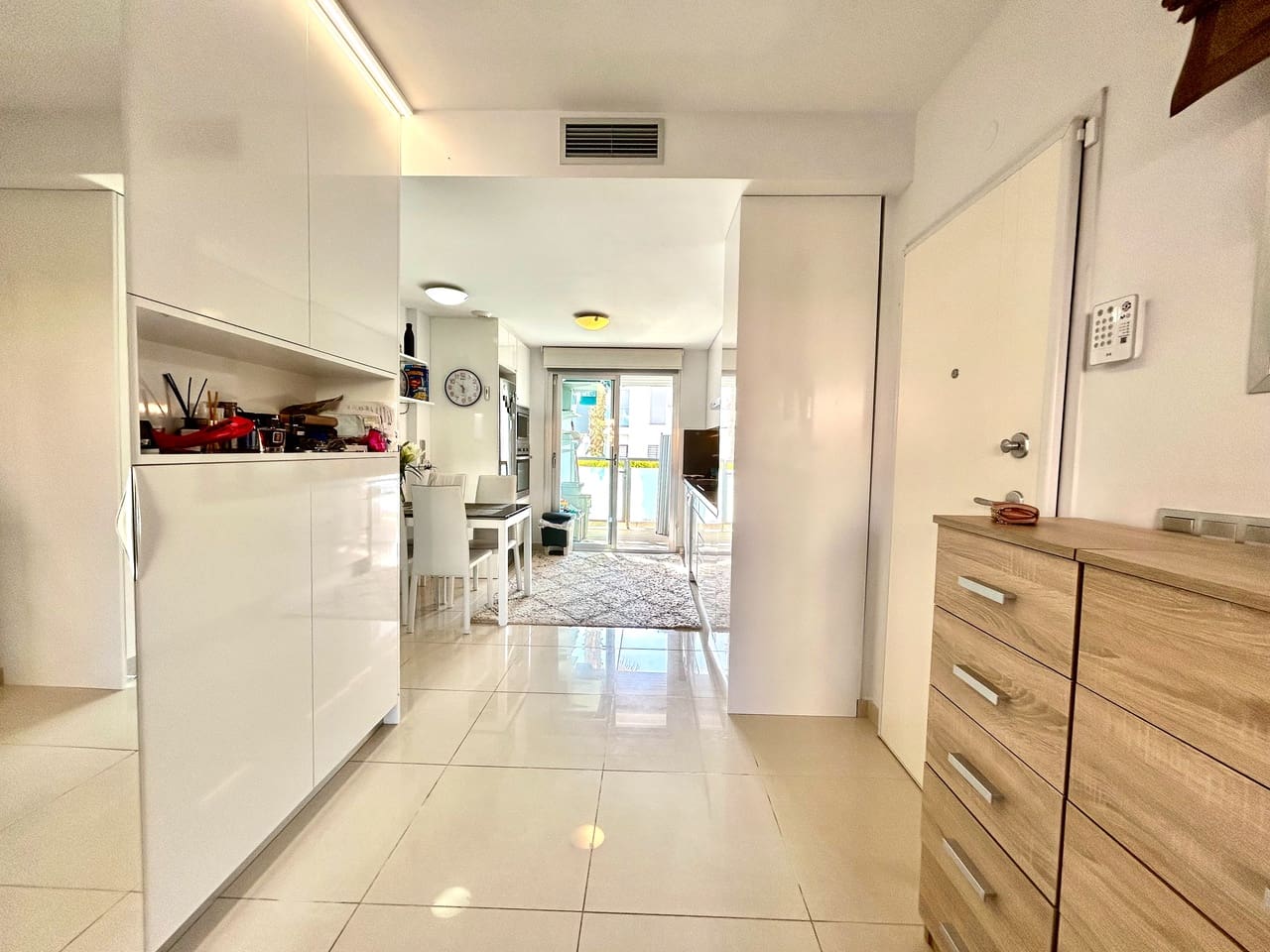 2 sypialnia Apartament na sprzedaż w Punta Prima z basenem garażem - 240 000 € (Ref: 9827634)