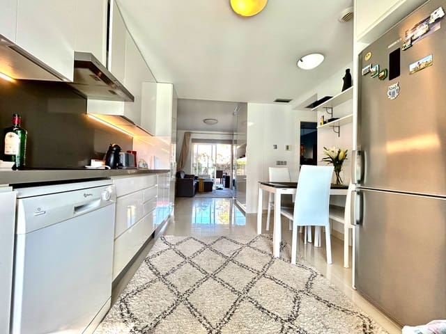 2 sypialnia Apartament na sprzedaż w Punta Prima, Torrevieja z basenem garażem - 240 000 € (Ref: 9827635)