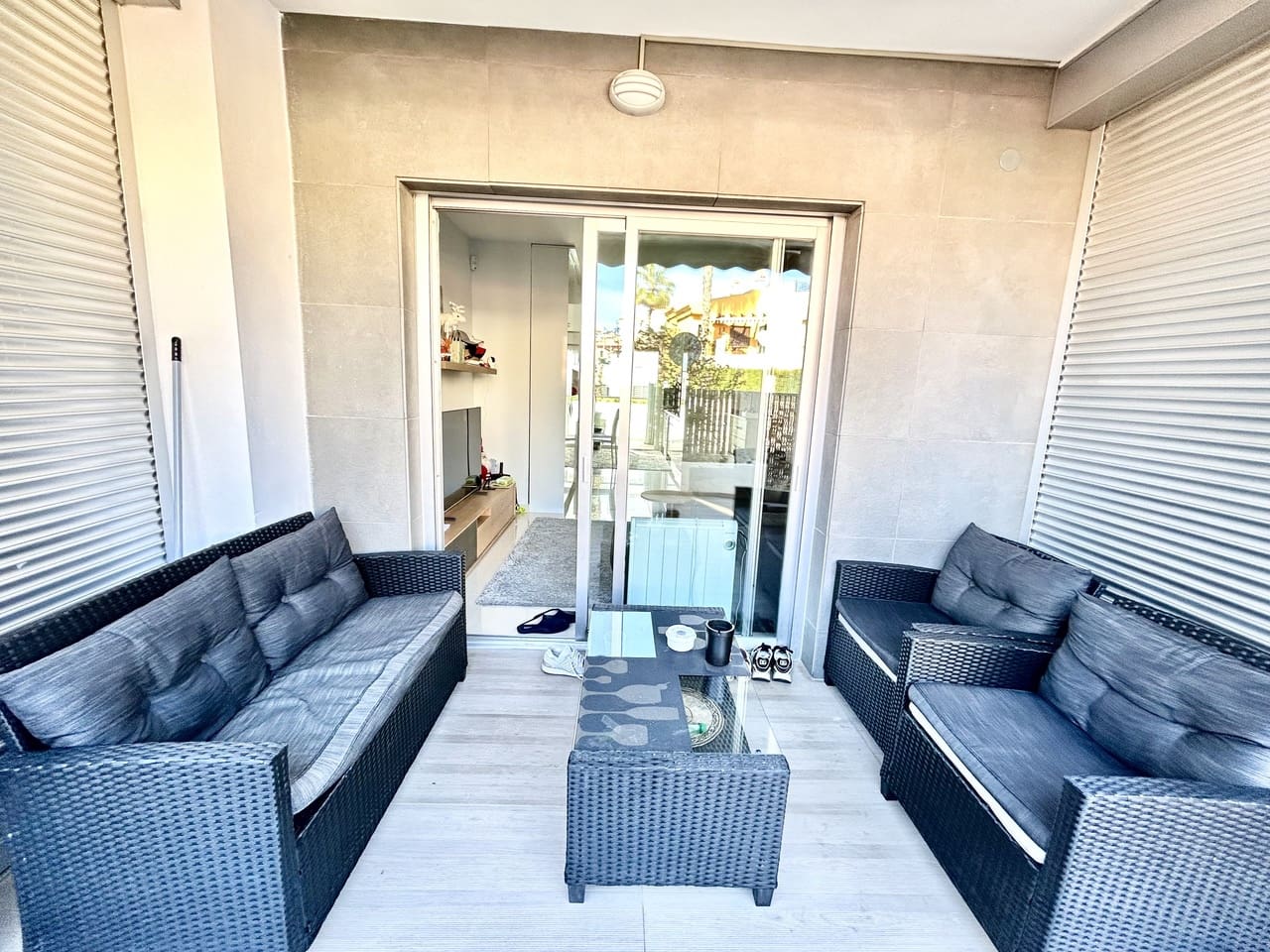 2 bedroom Apartment for sale in Punta Prima with pool garage - € 240,000 (Ref: 9827636)