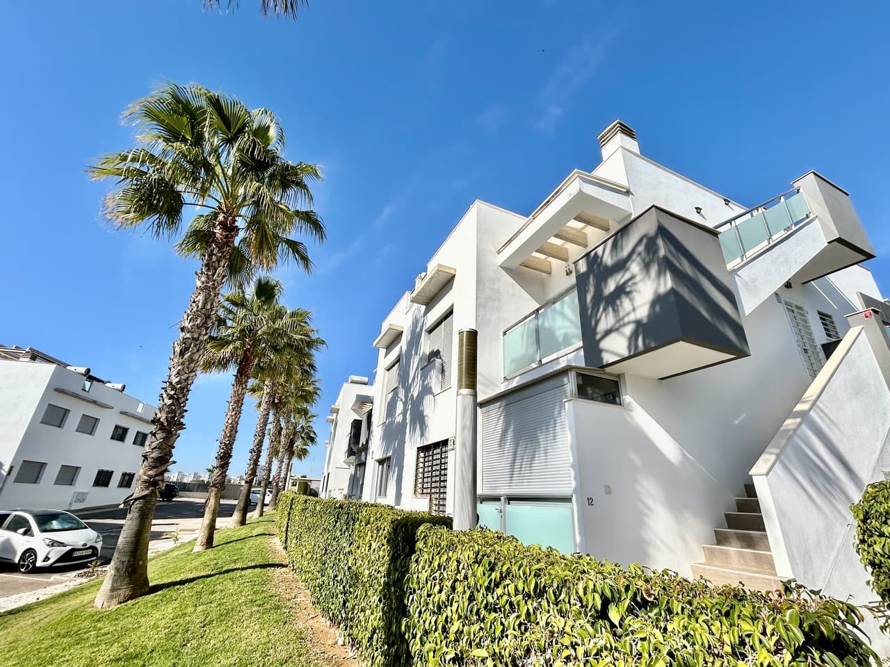 2 bedroom Apartment for sale in Punta Prima with pool garage - € 240,000 (Ref: 9827636)