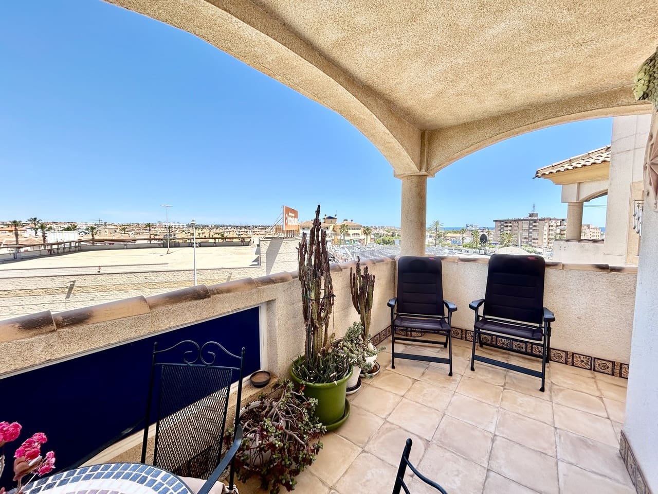 2 Zimmer Apartment zu verkaufen in La Zenia mit Pool - 175.000 € (Ref: 9827733)