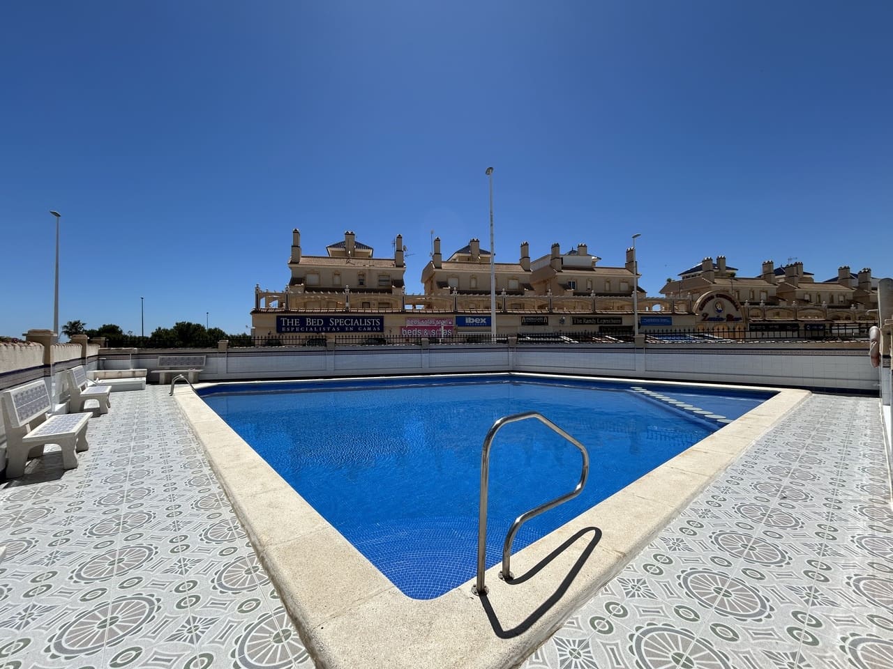 2 Zimmer Apartment zu verkaufen in La Zenia mit Pool - 175.000 € (Ref: 9827733)