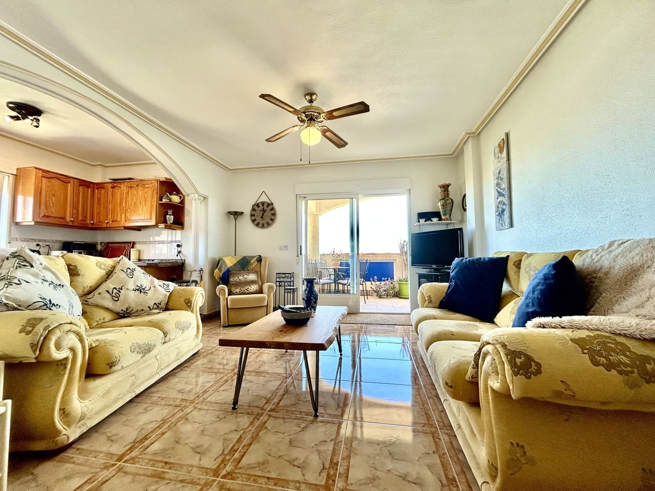 2 Zimmer Apartment zu verkaufen in La Zenia mit Pool - 175.000 € (Ref: 9827733)