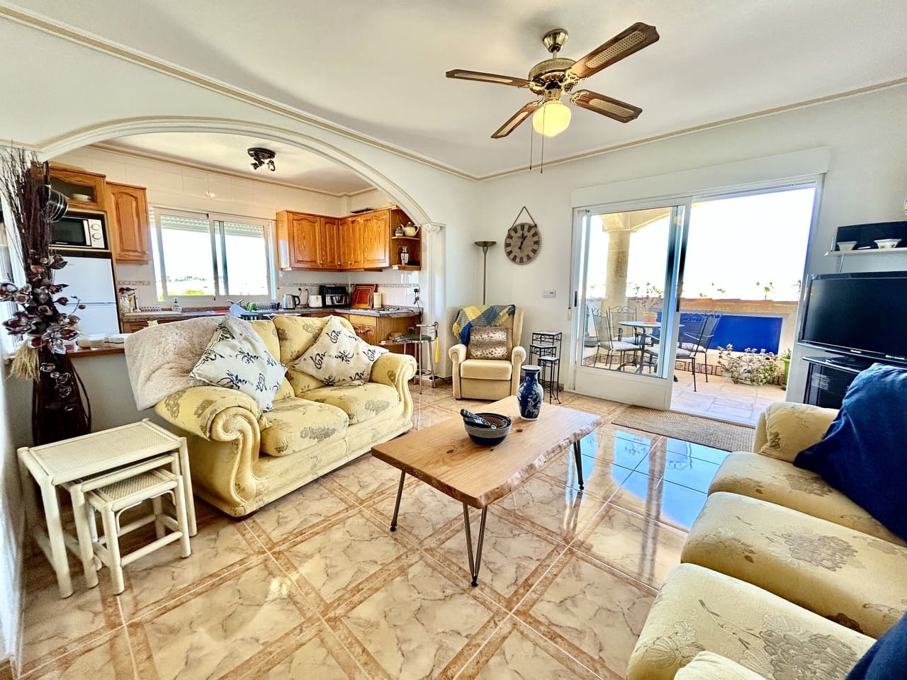2 Zimmer Apartment zu verkaufen in La Zenia mit Pool - 175.000 € (Ref: 9827733)