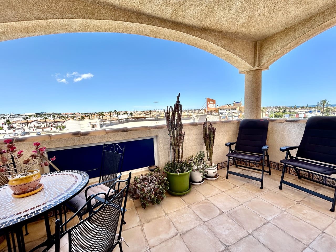 2 Zimmer Apartment zu verkaufen in La Zenia mit Pool - 175.000 € (Ref: 9827733)