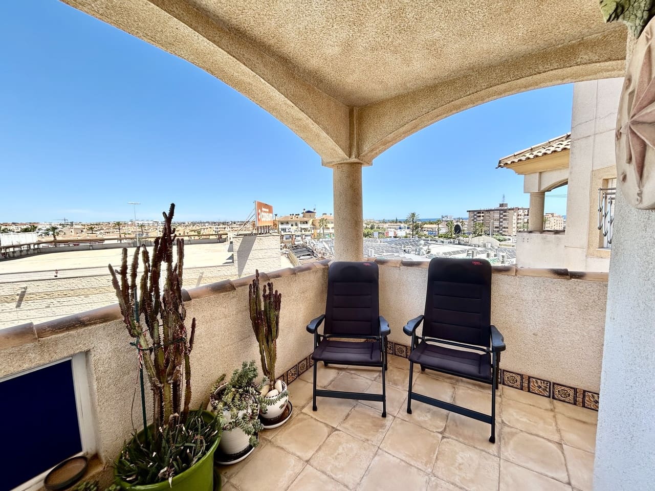 2 Zimmer Apartment zu verkaufen in La Zenia mit Pool - 175.000 € (Ref: 9827733)