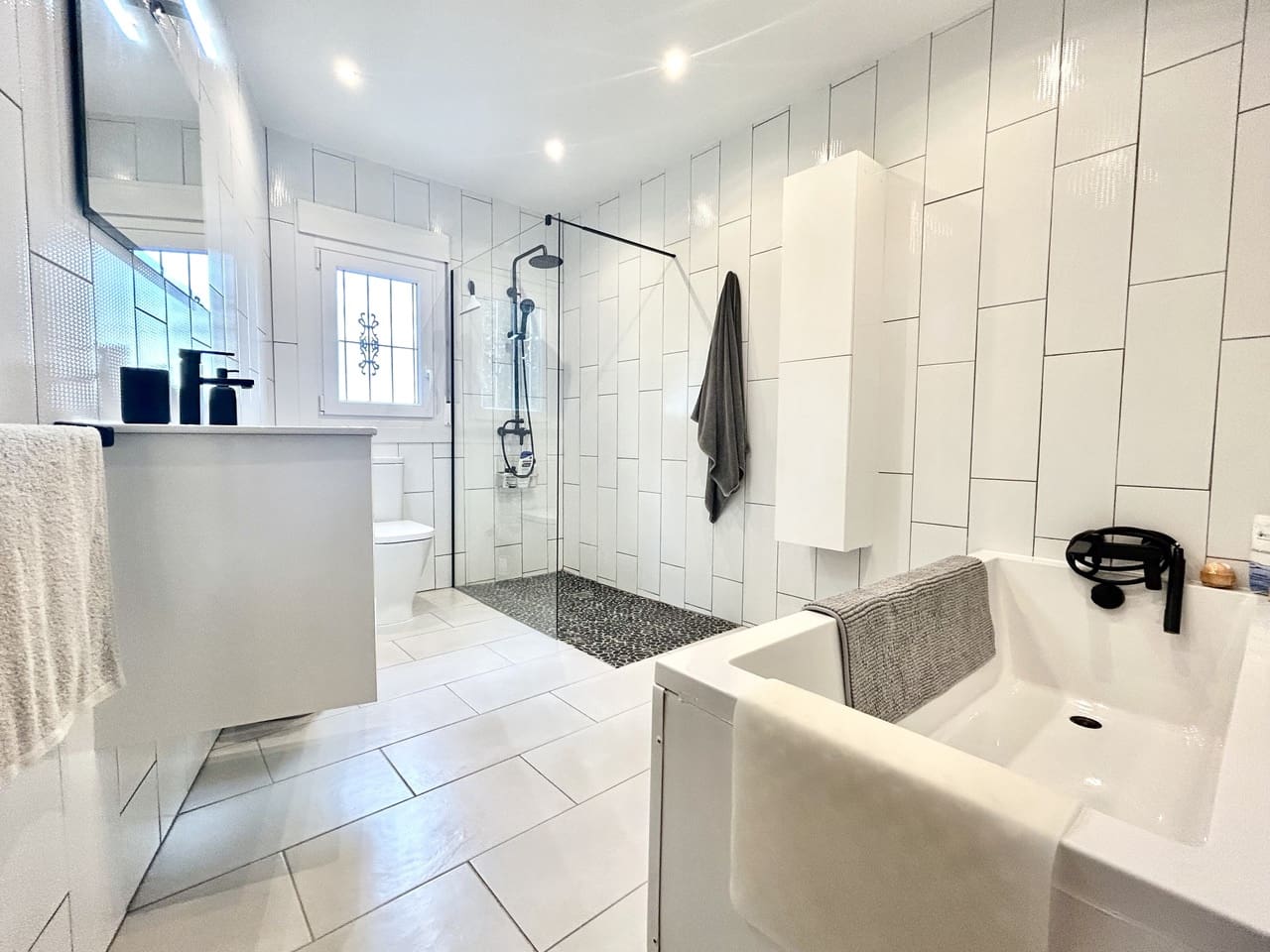 Chalet de 4 habitaciones en Catral en venta con piscina garaje - 549.000 € (Ref: 9829556)