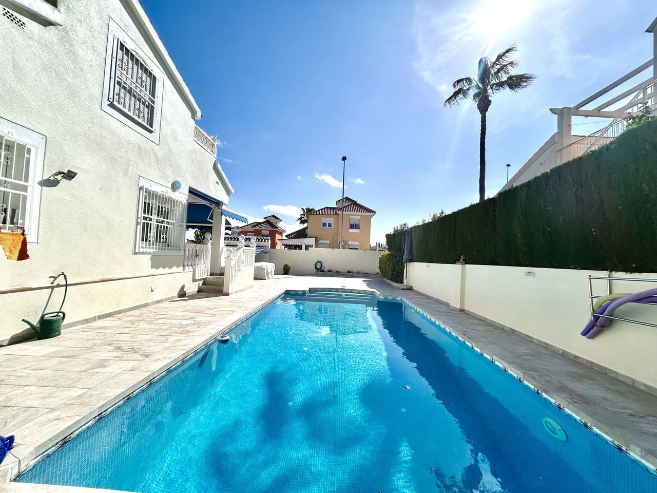 4 soveværelse Villa til salg i Pinar de Campoverde med swimmingpool garage - € 460.000 (Ref: 9829557)