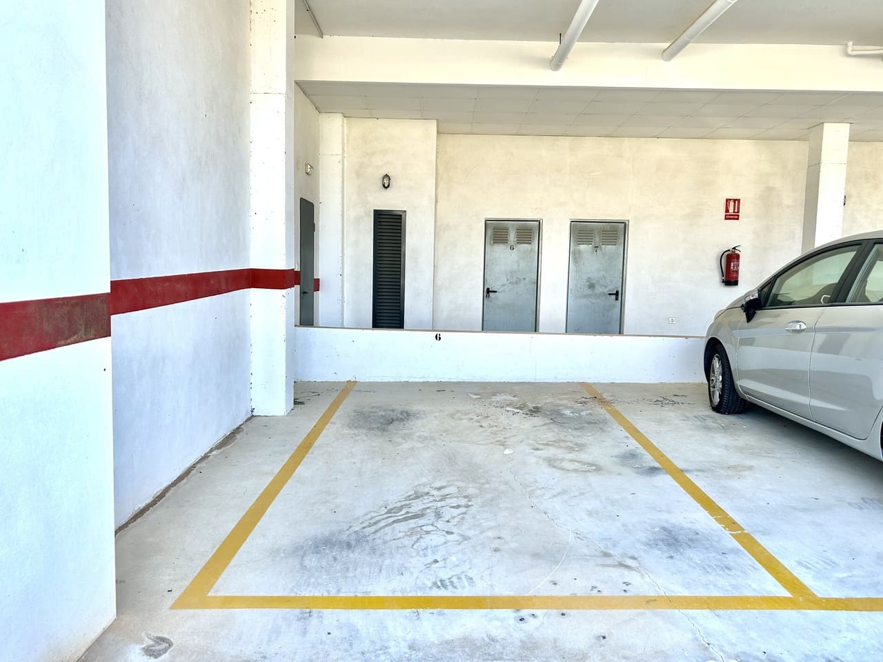 2 bedroom Apartment for sale in Villamartin with pool garage - € 235,000 (Ref: 9829558)