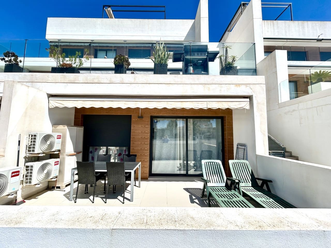 2 bedroom Apartment for sale in Villamartin with pool garage - € 235,000 (Ref: 9829558)