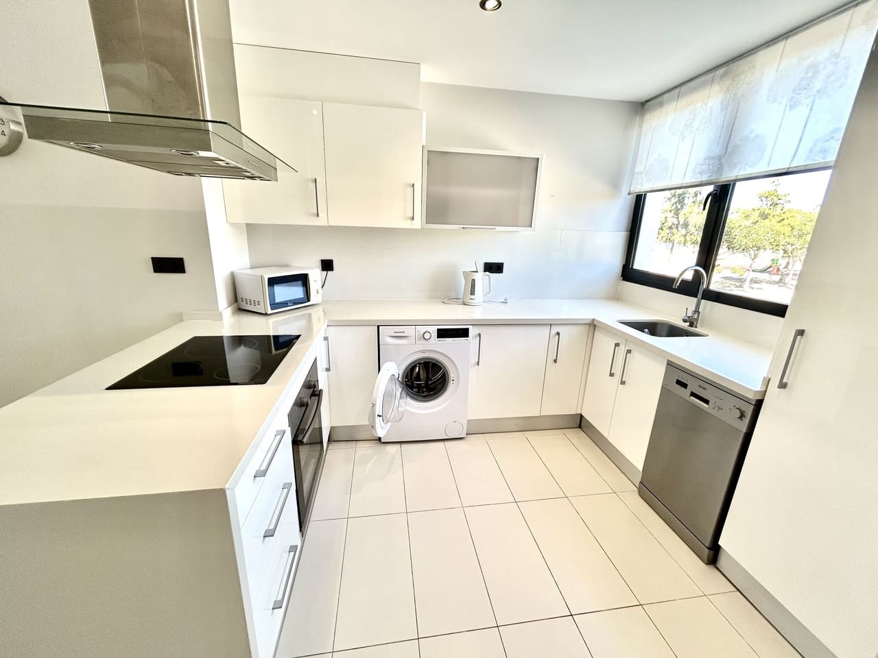 2 bedroom Apartment for sale in Villamartin with pool garage - € 235,000 (Ref: 9829558)