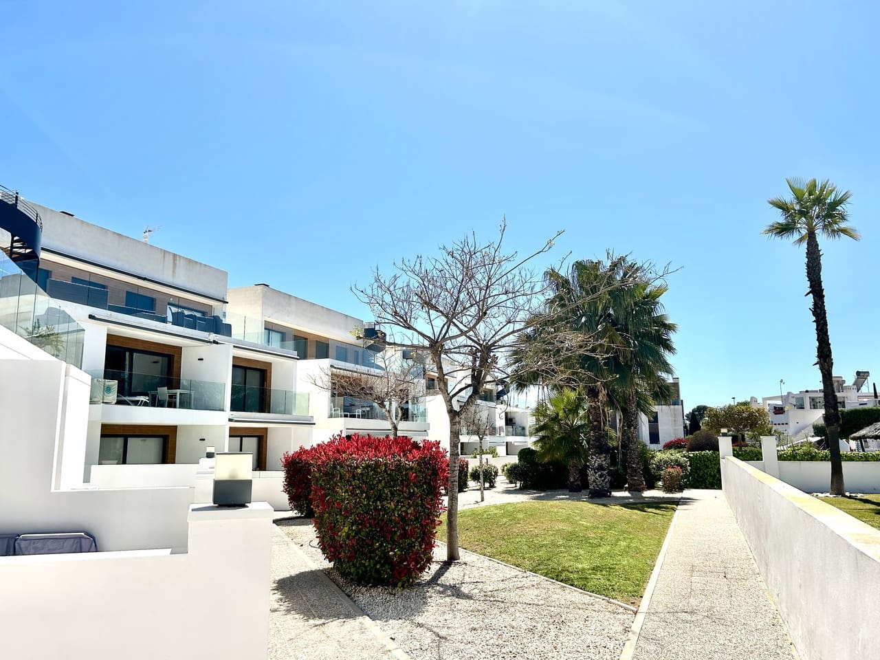 2 bedroom Apartment for sale in Villamartin with pool garage - € 235,000 (Ref: 9829558)