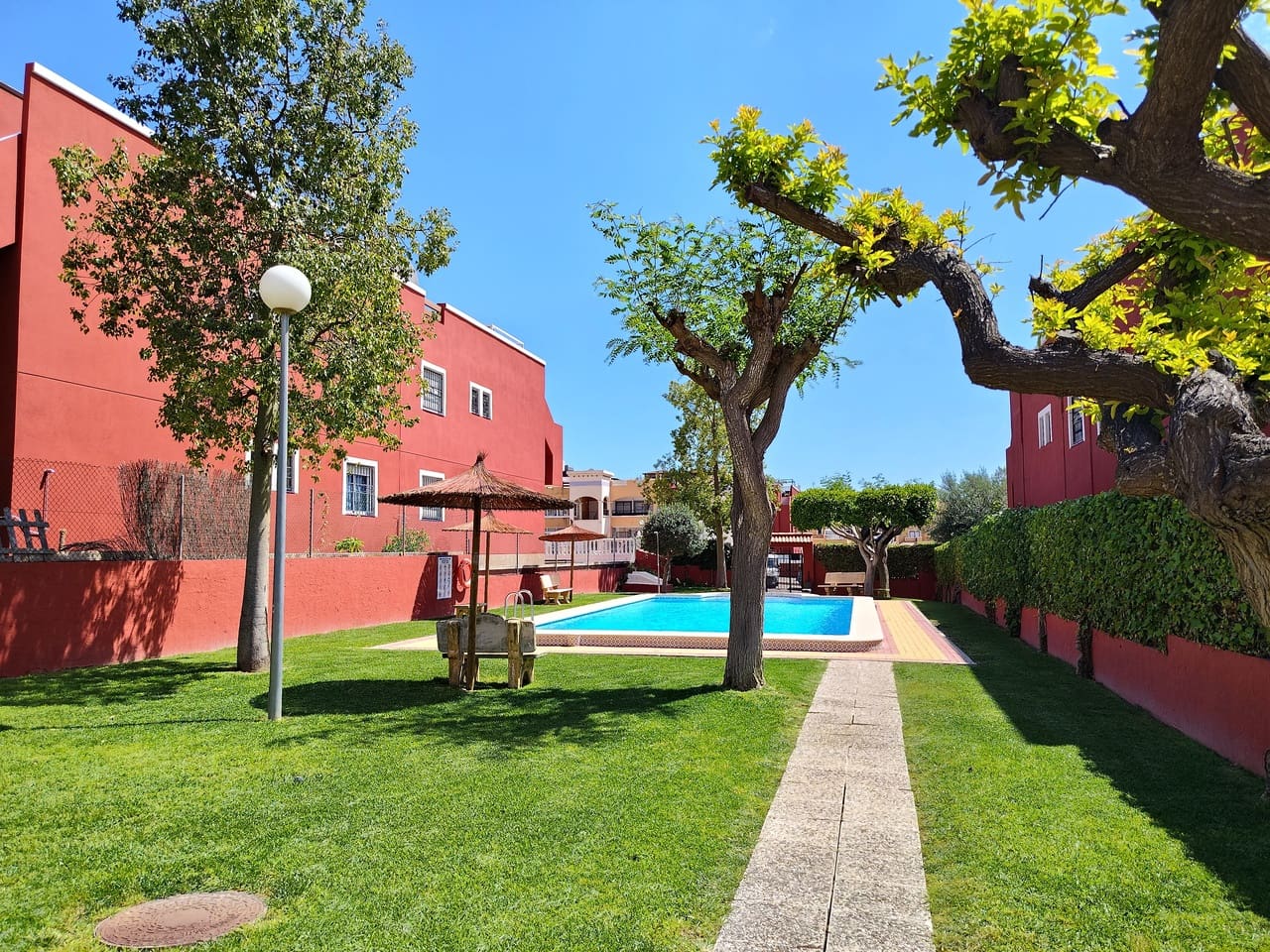 2 chambre Appartement à vendre à Los Balcones avec piscine garage - 189 900 € (Ref: 9831948)