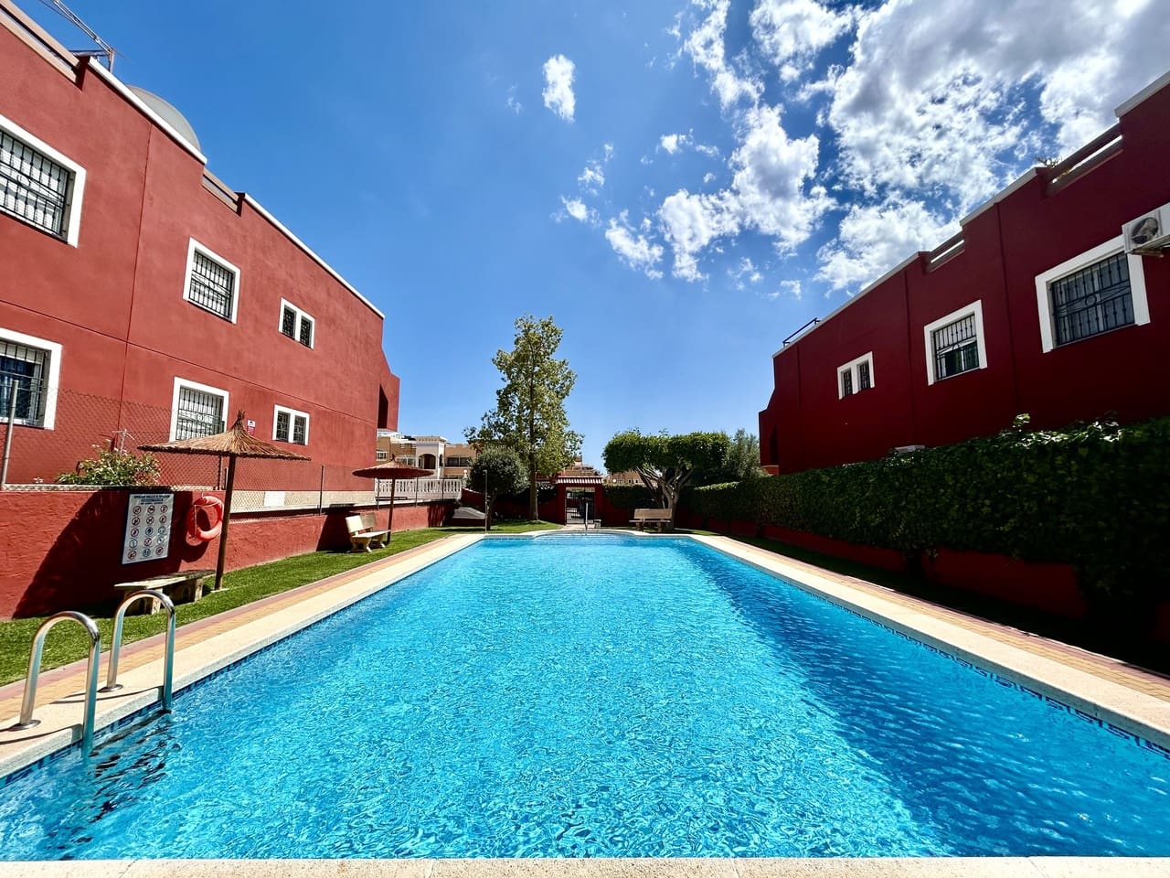 2 bedroom Apartment for sale in Los Altos with pool garage - € 189,900 (Ref: 9831950)