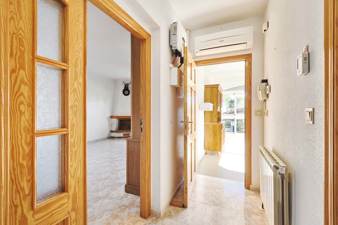 7 bedroom Villa for sale in Pinar de Campoverde with pool - € 550,000 (Ref: 9831951)