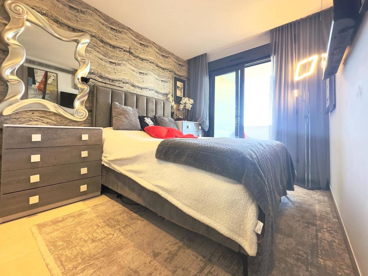 3 makuuhuone Kattohuoneisto myytävänä paikassa Orihuela Costa mukana uima-altaan - 639 000 € (Ref: 9832269)