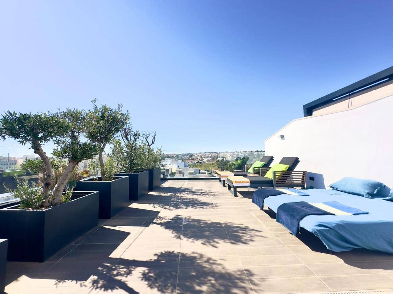 3 makuuhuone Kattohuoneisto myytävänä paikassa Orihuela Costa mukana uima-altaan - 639 000 € (Ref: 9832269)