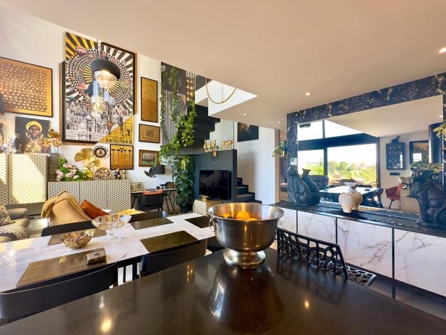 3 makuuhuone Kattohuoneisto myytävänä paikassa Dehesa de Campoamor, Orihuela mukana uima-altaan - 639 000 € (Ref: 9832269)
