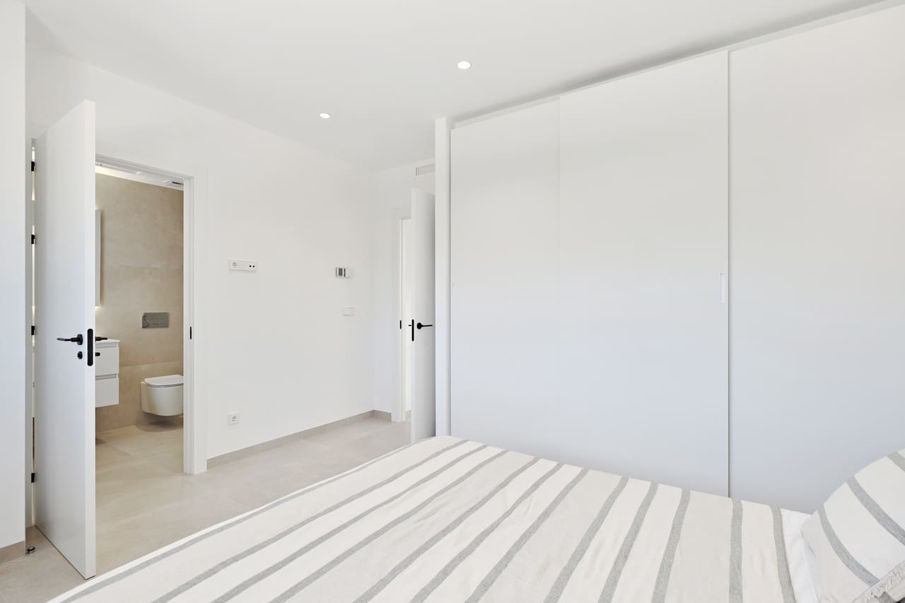 3 soverom Villa til salgs i Orihuela Costa med svømmebasseng garasje - € 760 000 (Ref: 9832849)