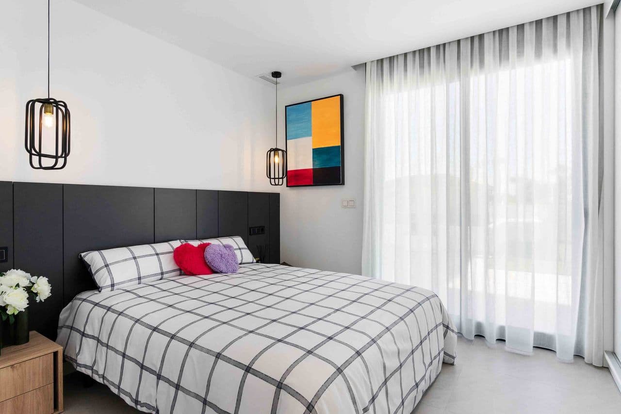 3 slaapkamer Villa te koop in Ciudad Quesada met zwembad - € 549.000 (Ref: 9832850)