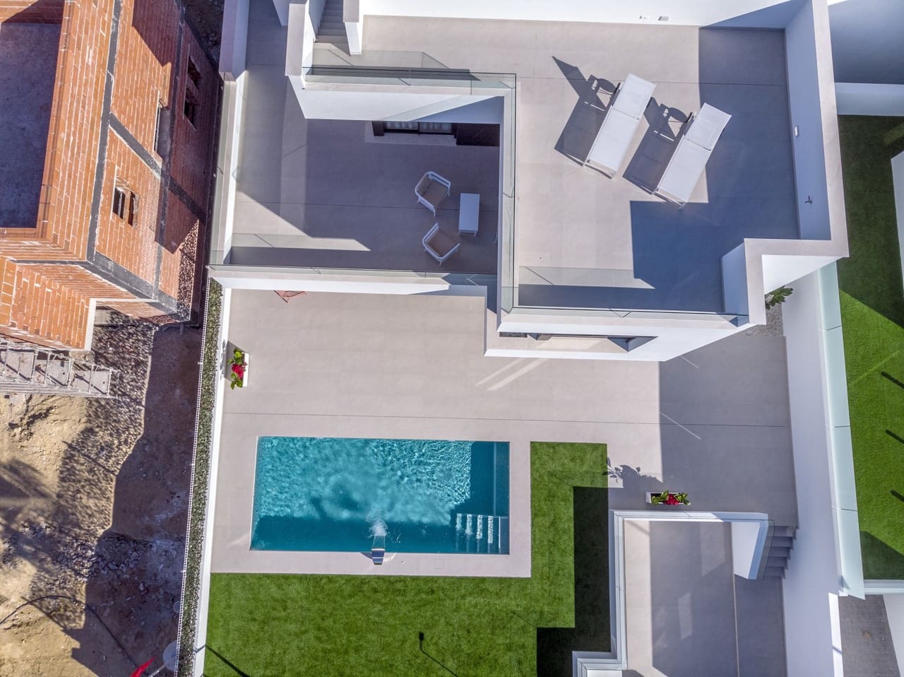 3 slaapkamer Villa te koop in Ciudad Quesada met zwembad - € 549.000 (Ref: 9832850)