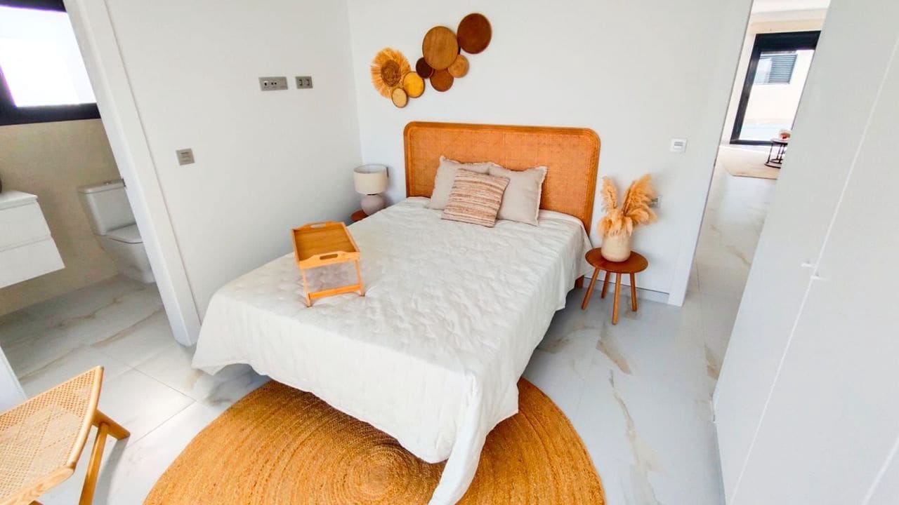 3 bedroom Villa for sale in Pinar de Campoverde with pool garage - € 422,500 (Ref: 9832852)