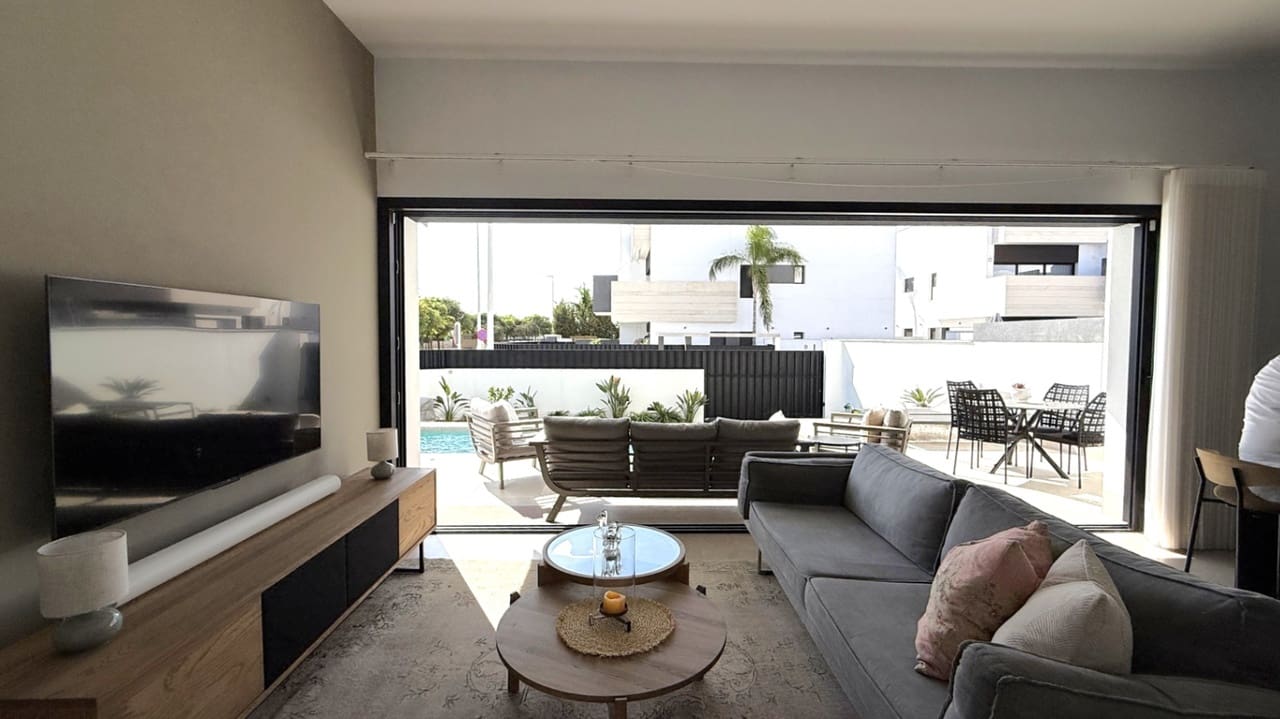 3 slaapkamer Bungalow te koop in Pilar de la Horadada met zwembad - € 399.000 (Ref: 9833957)