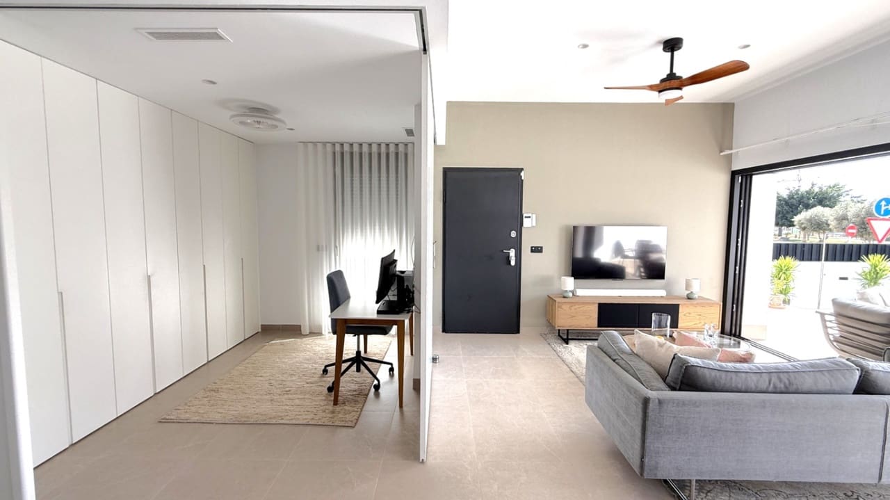 3 slaapkamer Bungalow te koop in Pilar de la Horadada met zwembad - € 399.000 (Ref: 9833957)