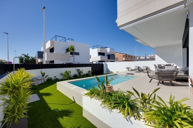 3 chambre Bungalow à vendre à Pilar de la Horadada ciudad, Pilar de la Horadada avec piscine - 399 000 € (Ref: 9833957)