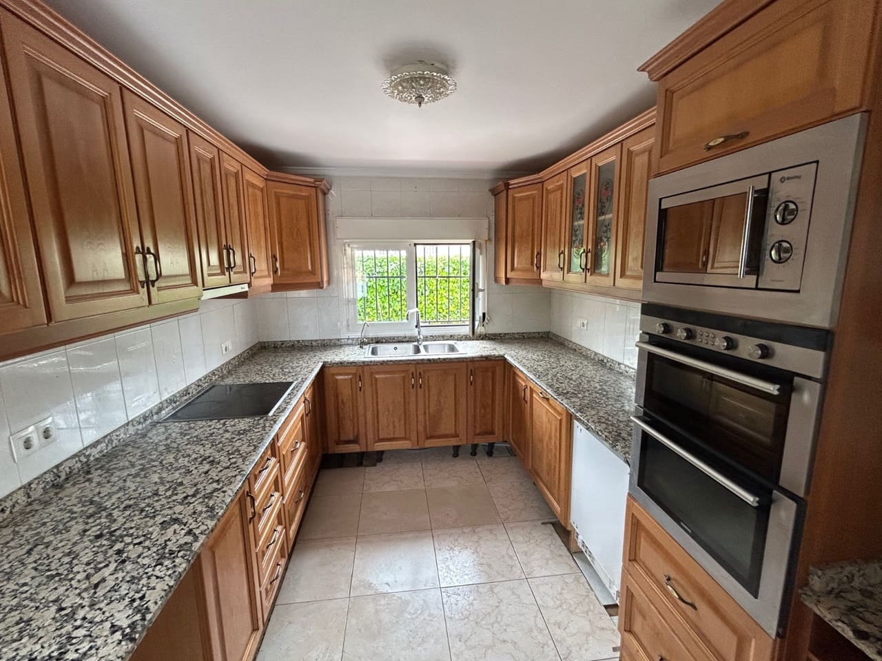 Chalet de 3 habitaciones en Ciudad Quesada en venta con piscina - 339.950 € (Ref: 9834533)