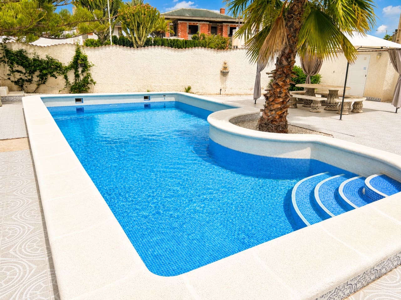 Chalet de 3 habitaciones en Ciudad Quesada en venta con piscina - 339.950 € (Ref: 9834533)