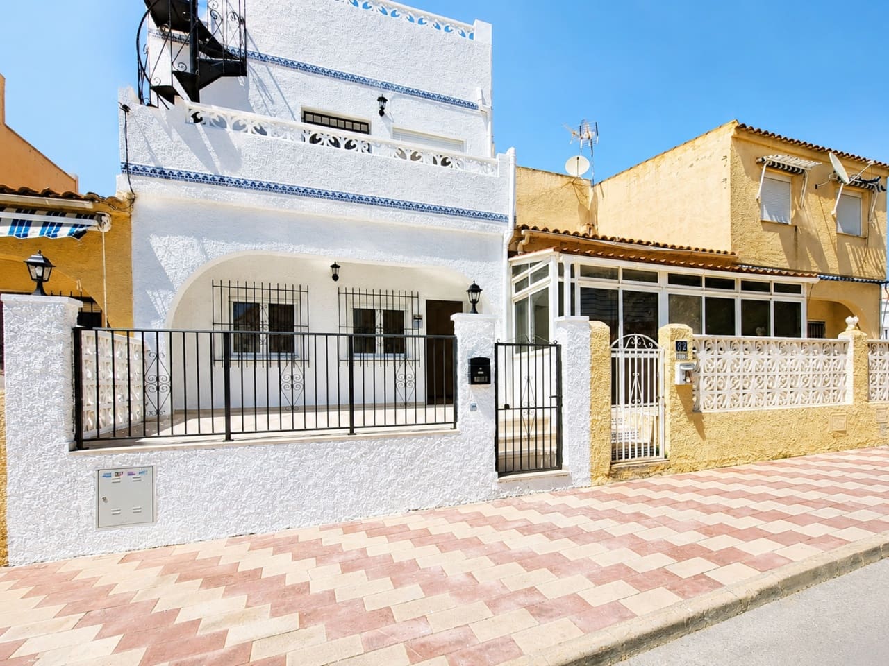 1 sovrum Villa till salu i San Fulgencio - 129 000 € (Ref: 9836834)