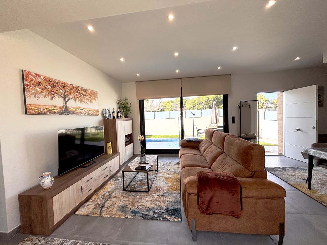 2 soveværelse Villa til salg i Villamartin med swimmingpool garage - € 434.950 (Ref: 9836836)