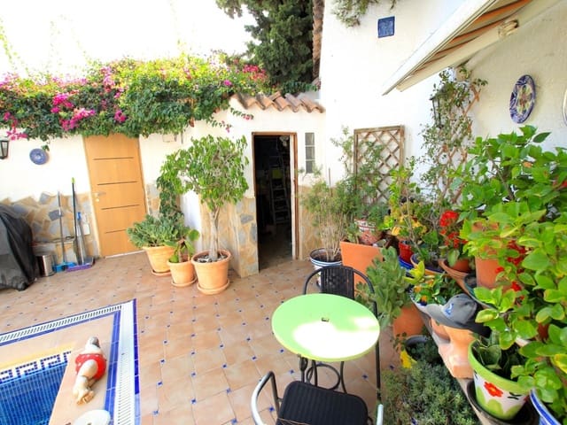 3 makuuhuone Huvila myytävänä paikassa La Zenia, Orihuela mukana uima-altaan - 395 000 € (Ref: 9839820)