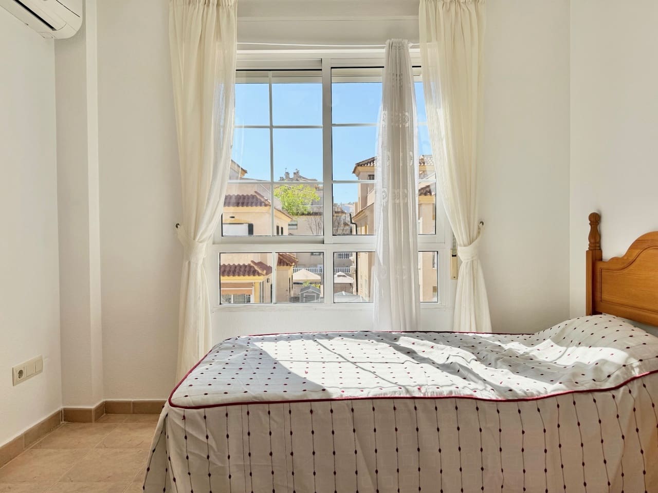 3 quarto Moradia para venda em Guardamar del Segura com piscina - 185 000 € (Ref: 9843742)