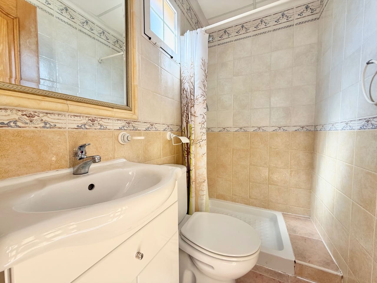 3 quarto Moradia para venda em Guardamar del Segura com piscina - 185 000 € (Ref: 9843742)