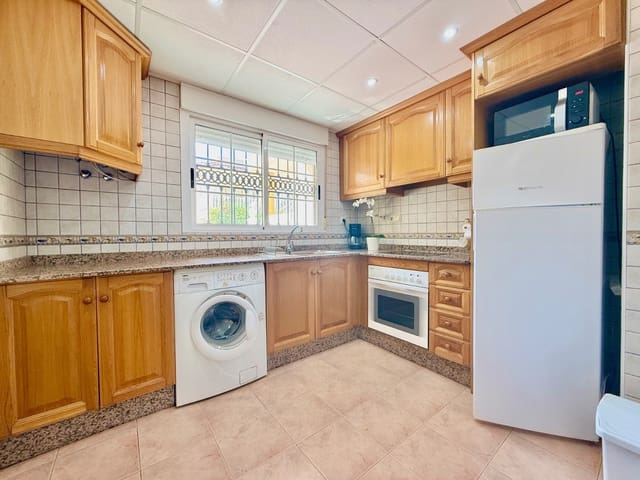3 quarto Moradia para venda em Guardamar Playa, Guardamar del Segura com piscina - 185 000 € (Ref: 9843742)