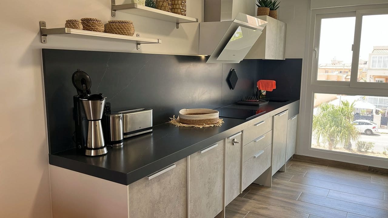 2 bedroom Apartment for sale in Los Altos - € 389,900 (Ref: 9846698)